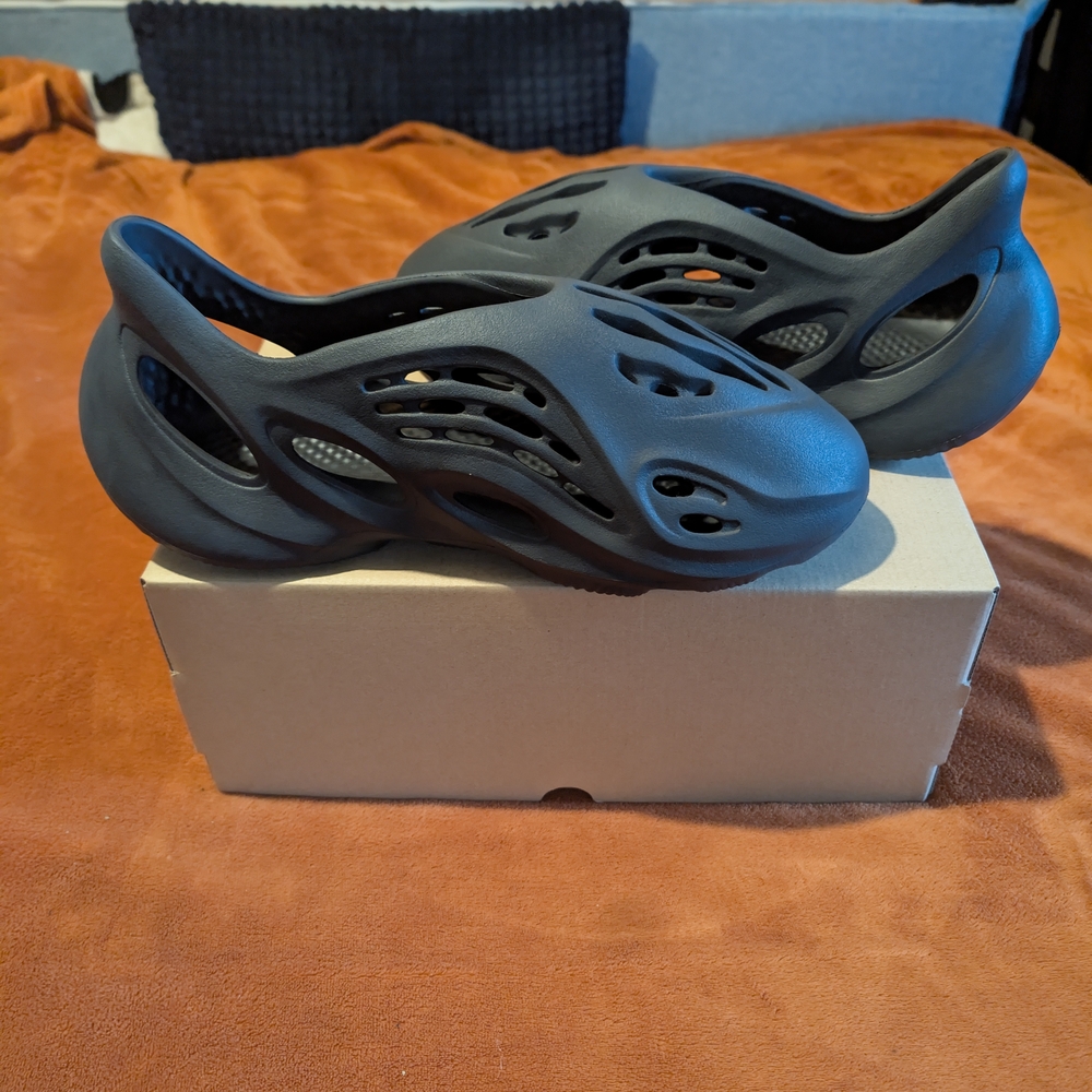 Gray Slip-On Foam Shoes